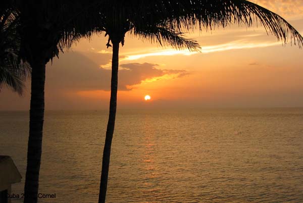 Zonsondergang vanuit hotel Heradura Varadero